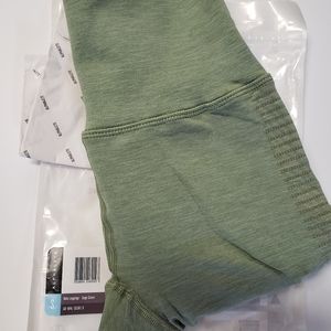 New alphalete leggings